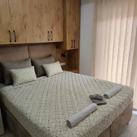 Διαμέρισμα Berta Τούζλα