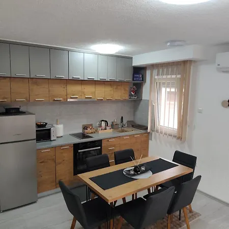 Berta * Τούζλα